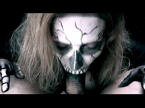 ❤️ Fată demonică sugând pula cu gura ei neagră și înghițind spermă. ☑  at ro.elitemangas.top ☑